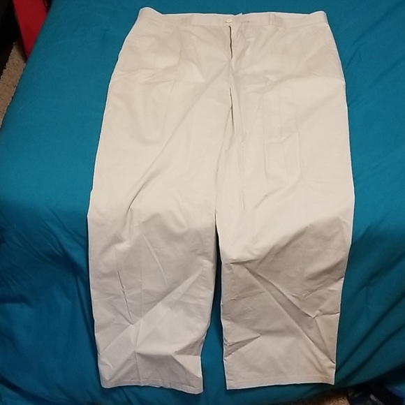 Hugo Boss off white pants - Picture 2 of 4